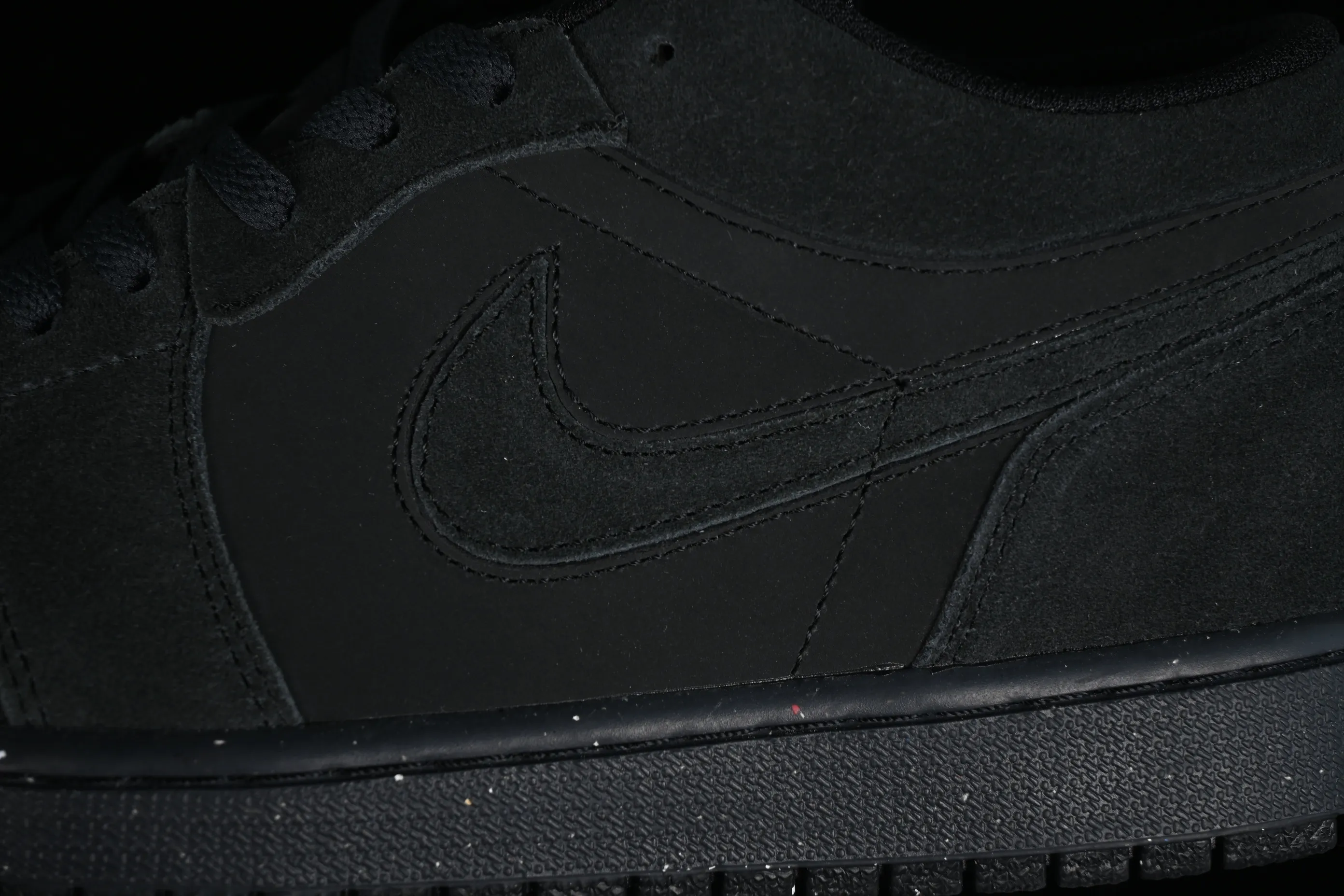 All categories Air Jordan Jordan series basketball shoes Air Jordan 1 Low Z version Air Jordan 1 Low SE Craft "Dark Smoke Grey" AJ1 Joe 1 dark smoke gray low-top cultural casual sneakers FD8635-001